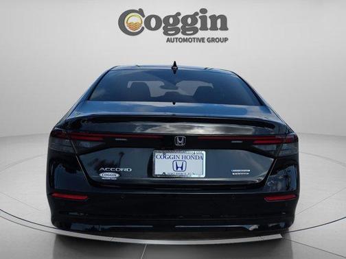 Crystal Black Pearl 2025 Honda Accord Hybrid Touring