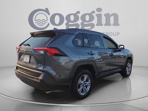 Magnetic Gray Metallic 2022 Toyota RAV4 XLE