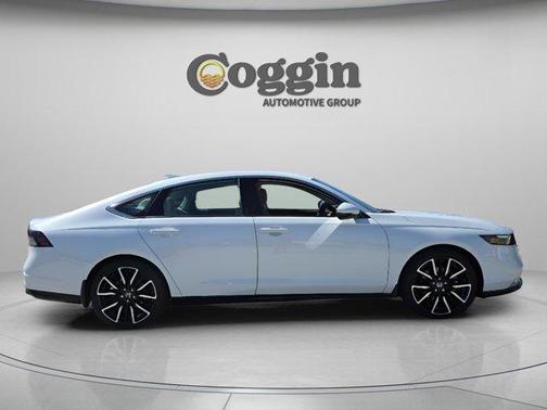Platinum White Pearl 2026 Honda Accord Hybrid Touring