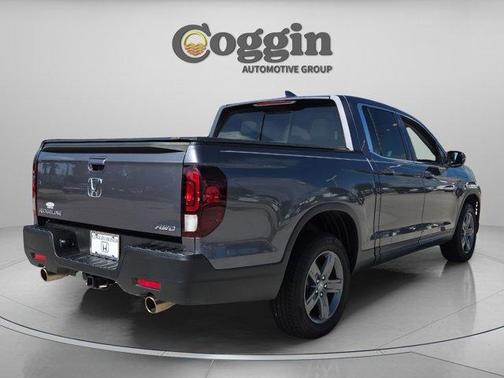 Lunar Silver Metallic 2021 Honda Ridgeline RTL