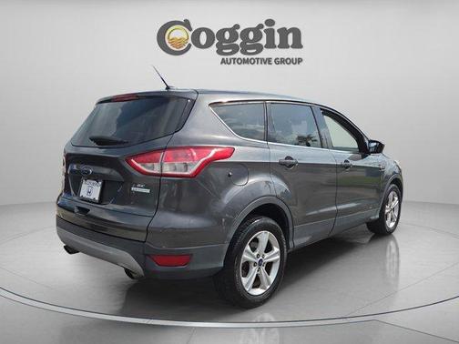 Magnetic 2016 Ford Escape SE