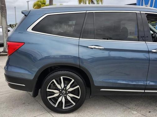 2020 Honda Pilot Touring 7-Passenger
