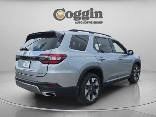 Solar Silver Metallic 2026 Honda Pilot Touring