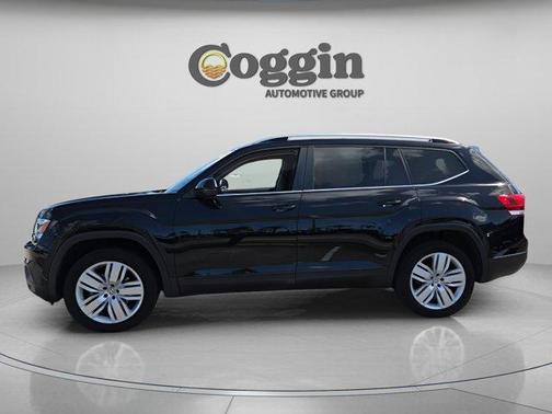 Deep Black Pearl Effect 2019 Volkswagen Atlas 3.6L SE w/Technology