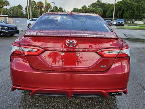 2020 Toyota Camry SE