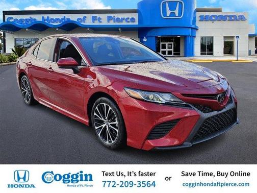 2020 Toyota Camry SE