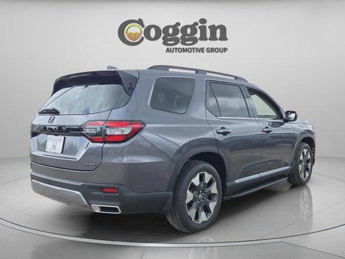 Modern Steel Metallic 2026 Honda Pilot Touring