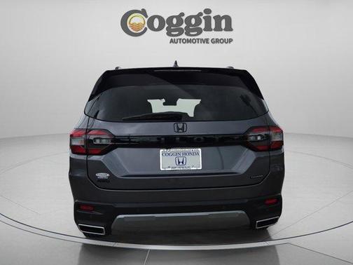 Modern Steel Metallic 2026 Honda Pilot Touring