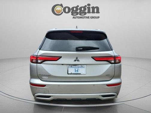 2022 Mitsubishi Outlander SEL