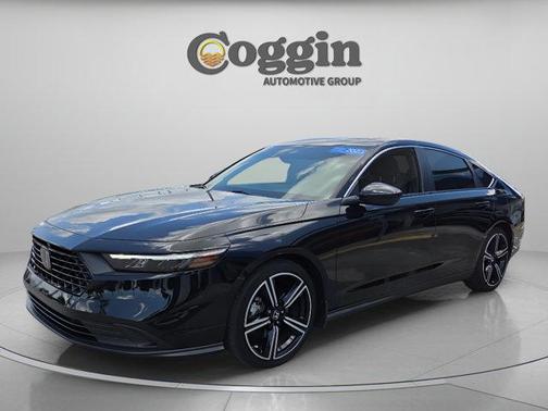 Crystal Black Pearl 2023 Honda Accord Hybrid Sport