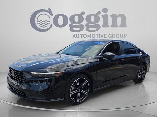 Crystal Black Pearl 2023 Honda Accord Hybrid Sport