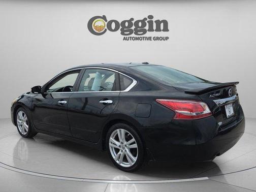 Super Black 2013 Nissan Altima 3.5 SL