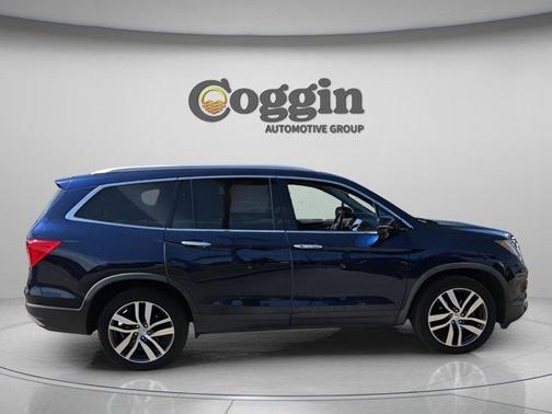Modern Steel Metallic 2017 Honda Pilot Touring