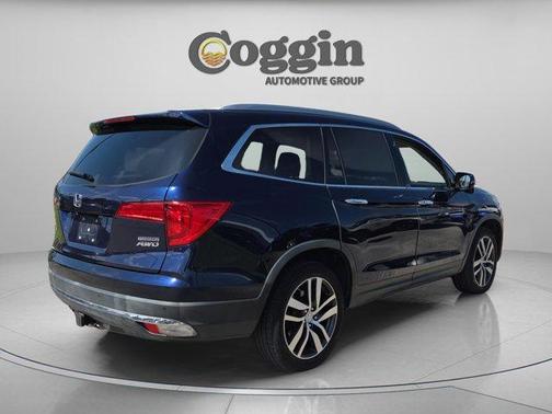 Modern Steel Metallic 2017 Honda Pilot Touring