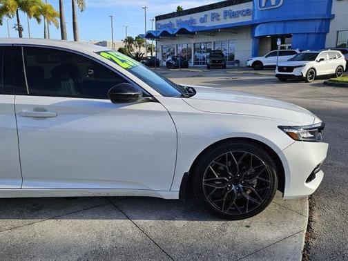 2022 Honda Accord Sport SE