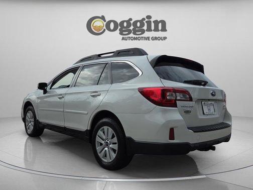 Crystal White Pearl 2015 Subaru Outback 2.5i Premium