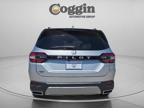 Solar Silver Metallic 2026 Honda Pilot EX-L