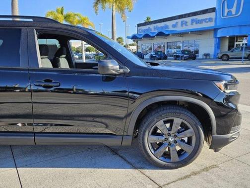 2025 Honda Pilot Sport