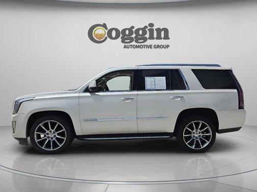 White Diamond Tri-Coat 2015 Cadillac Escalade Luxury