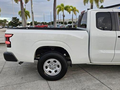 2024 Nissan Frontier S