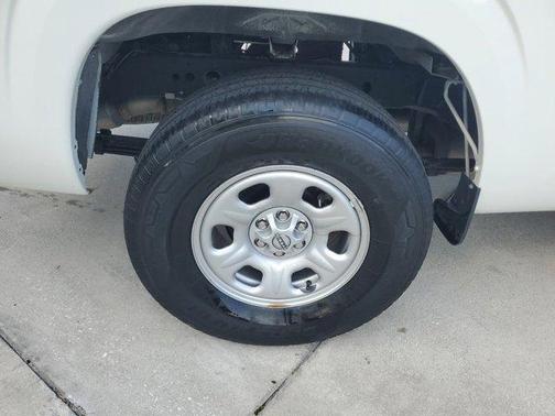 2024 Nissan Frontier S