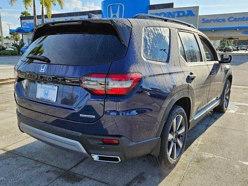 2025 Honda Pilot Touring