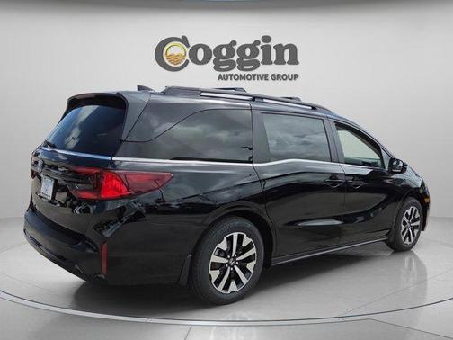 Crystal Black Pearl 2026 Honda Odyssey EX-L