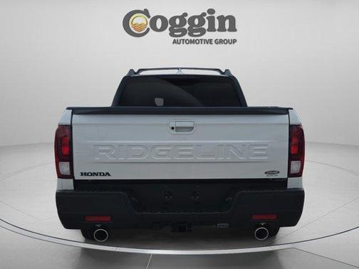 Platinum White Pearl 2026 Honda Ridgeline Black Edition