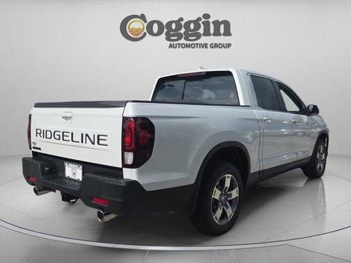 Platinum White Pearl 2026 Honda Ridgeline RTL