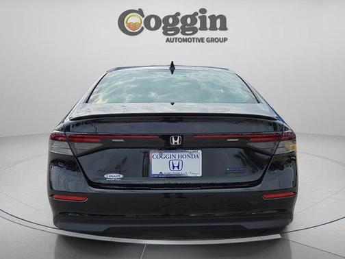 Crystal Black Pearl 2026 Honda Accord Hybrid Sport