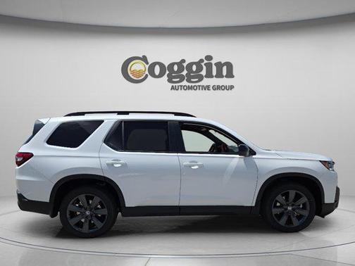 Solar Silver Metallic 2026 Honda Pilot Sport