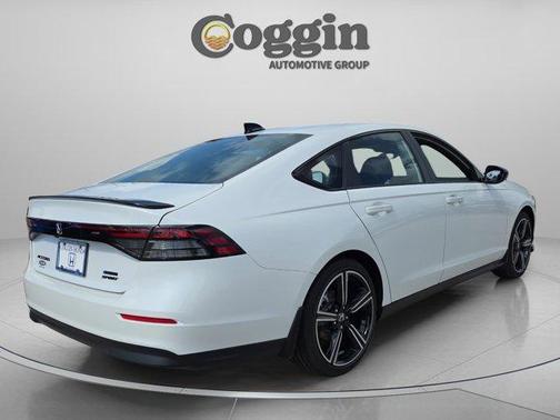 Platinum White Pearl 2026 Honda Accord Hybrid Sport