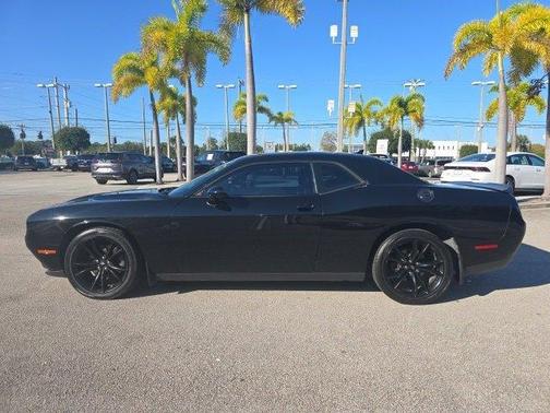 2018 Dodge Challenger SXT