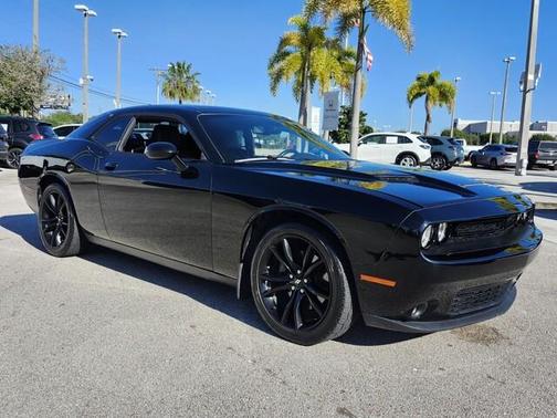 2018 Dodge Challenger SXT