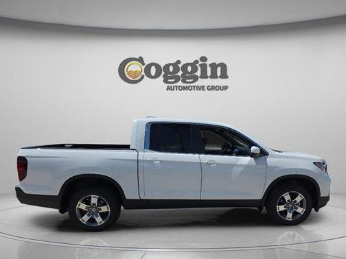 Platinum White Pearl 2026 Honda Ridgeline RTL
