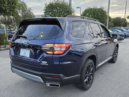 2025 Honda Pilot Touring