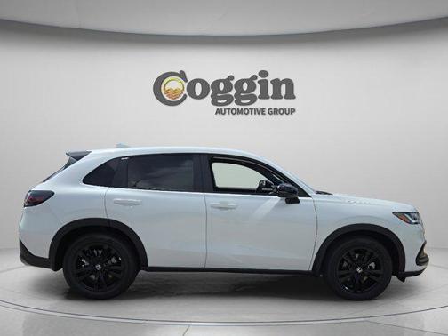 Solar Silver Metallic 2026 Honda HR-V Sport