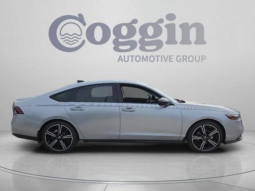 Solar Silver Metallic 2026 Honda Accord SE