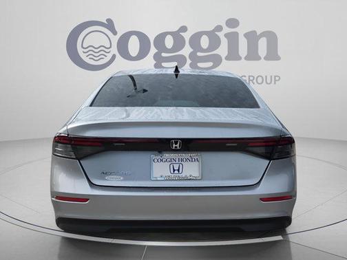 Solar Silver Metallic 2026 Honda Accord SE