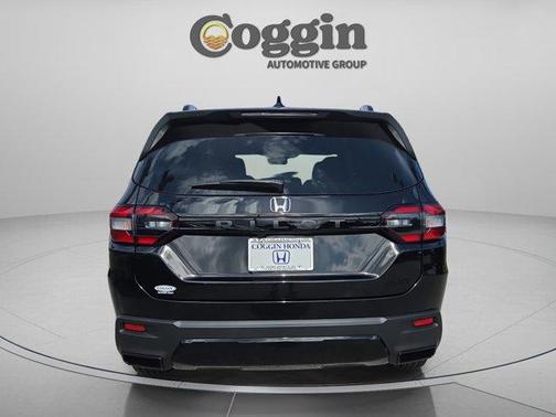 Crystal Black Pearl 2026 Honda Pilot Sport