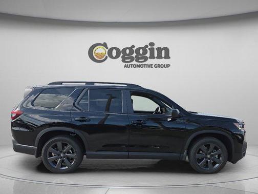 Crystal Black Pearl 2026 Honda Pilot Sport