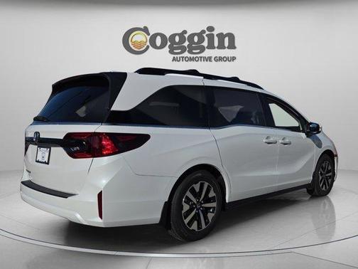 Platinum White Pearl 2026 Honda Odyssey EX-L