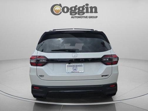 Platinum White Pearl 2026 Honda Pilot Sport