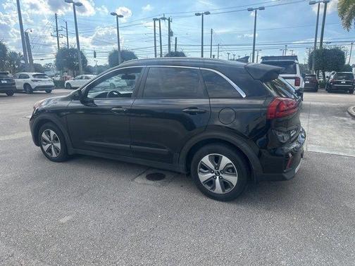 2020 Kia Niro LX