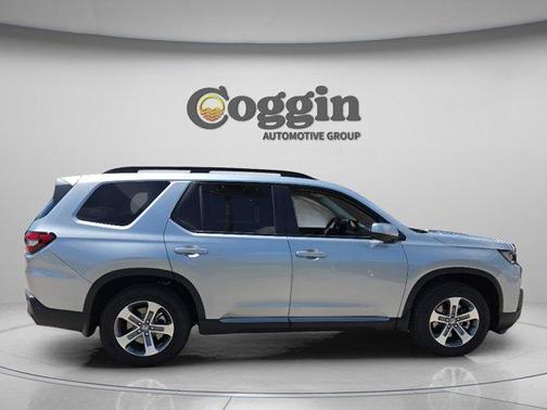 Solar Silver Metallic 2026 Honda Pilot EX-L