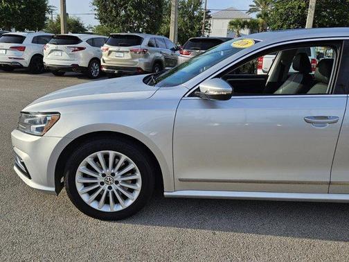 2016 Volkswagen Passat 1.8T SE
