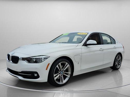 2018 BMW 330e iPerformance