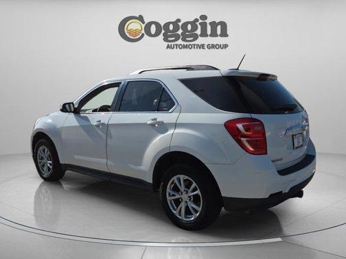 Summit White 2017 Chevrolet Equinox LT