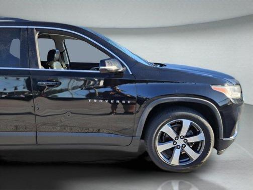 2018 Chevrolet Traverse LT Leather