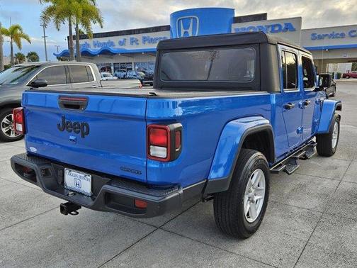 2021 Jeep Gladiator Sport